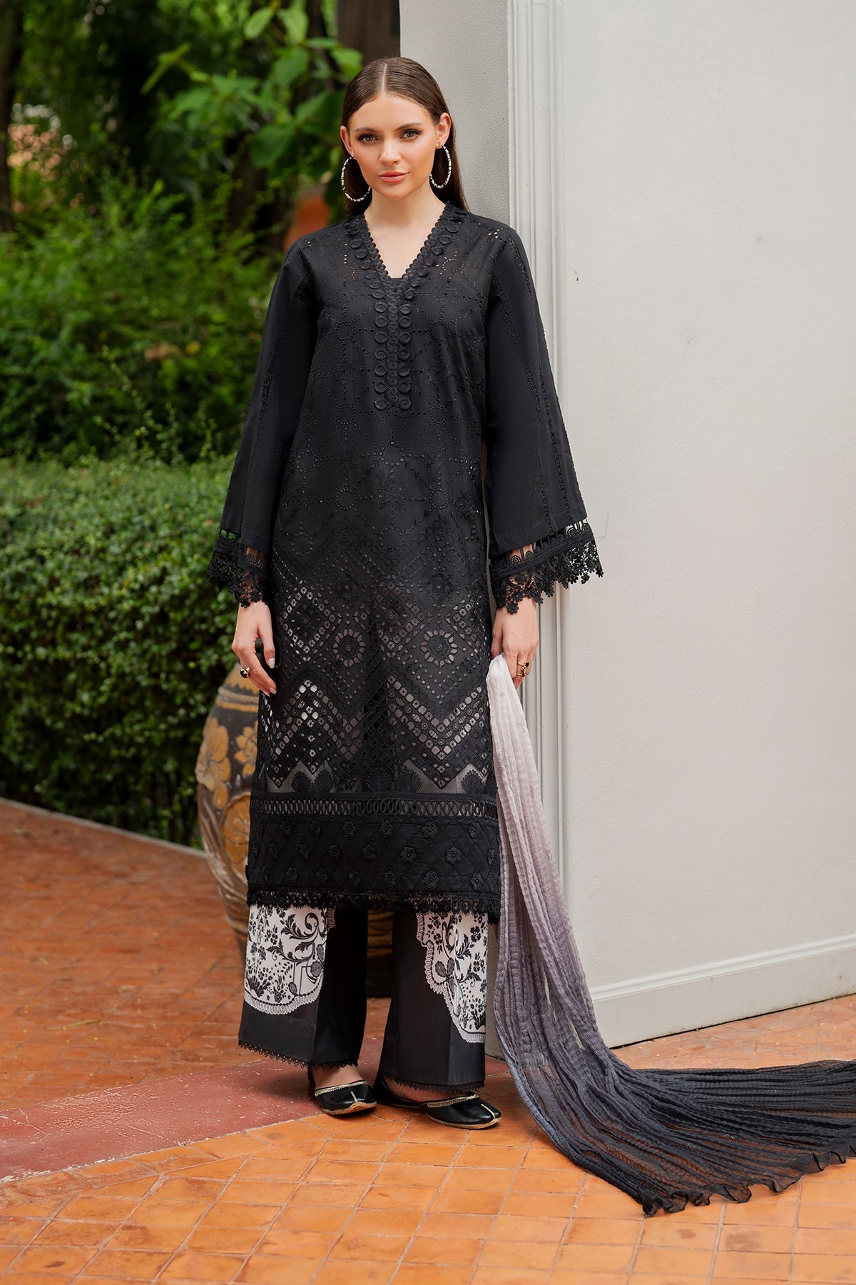 Baroque | Embroidered Lawn | SF-4194
