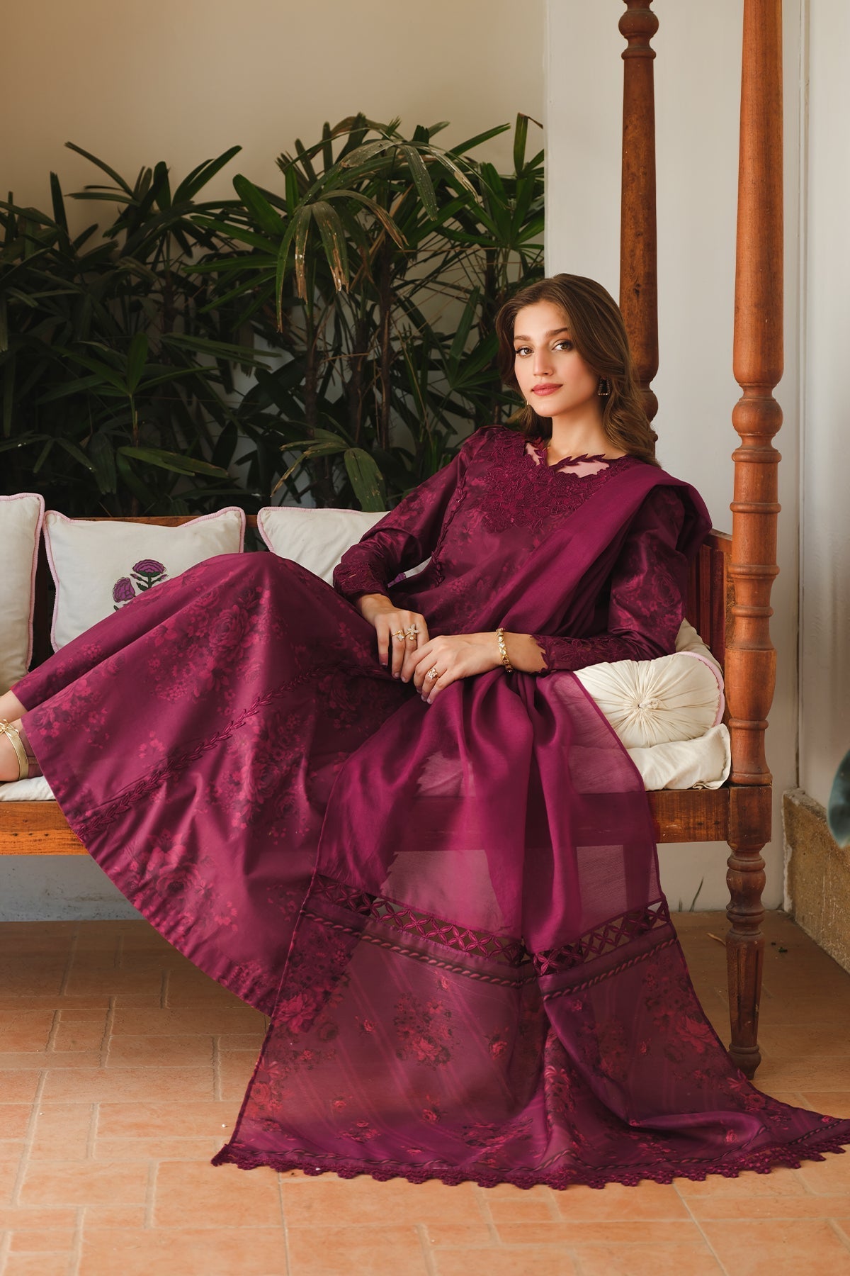 Baroque | Embroidered Lawn | SF-645