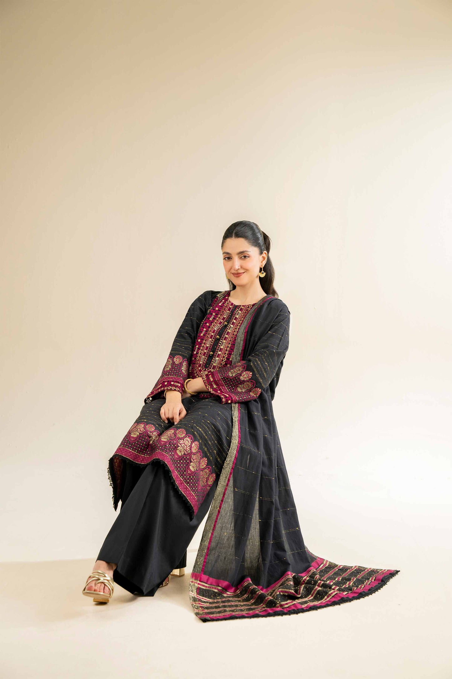 Nishat | Cross Season Edit | 42501041 - House Of Anaya