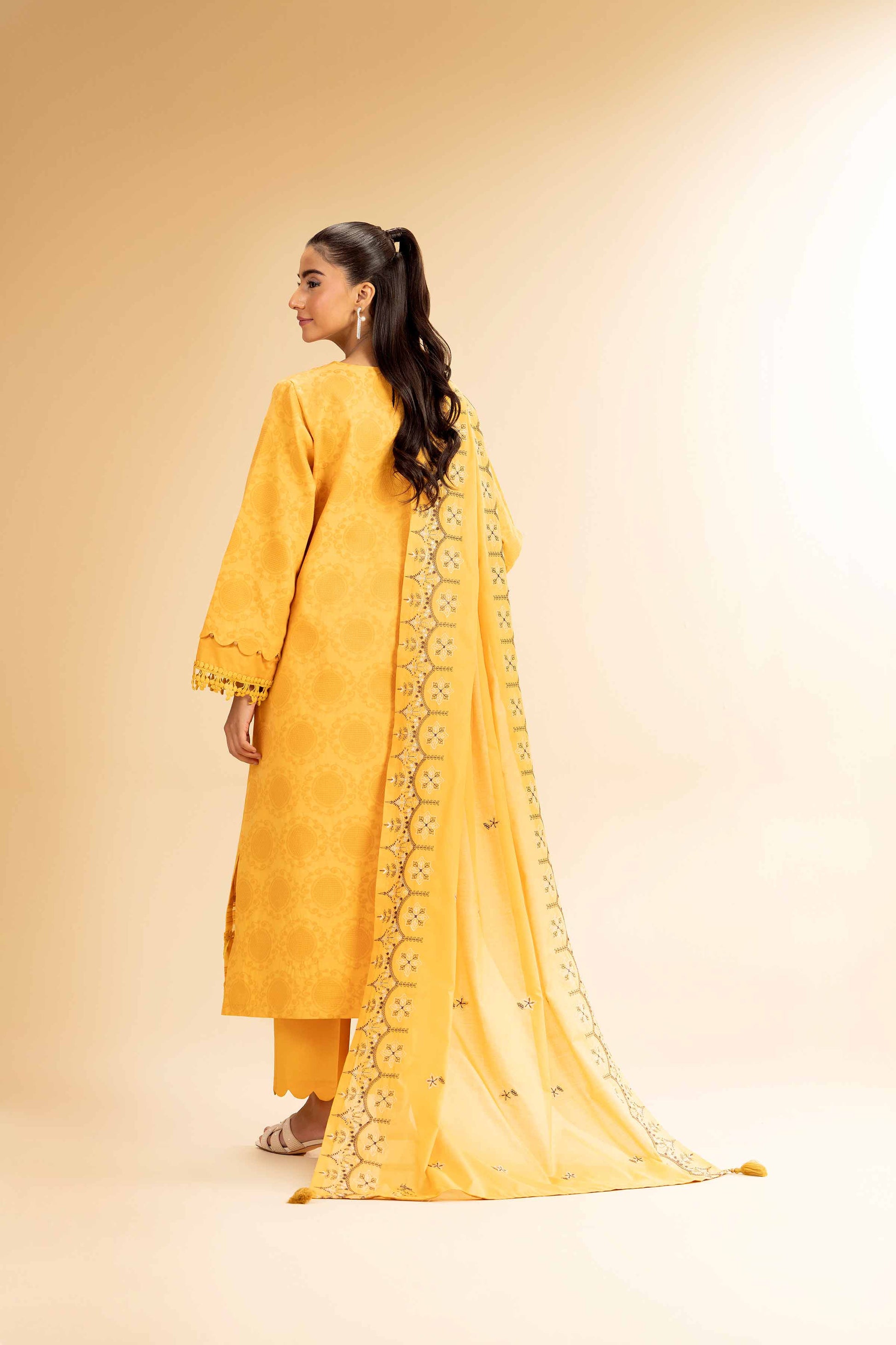 Nishat | Cross Season Edit | 42501100 - House Of Anaya