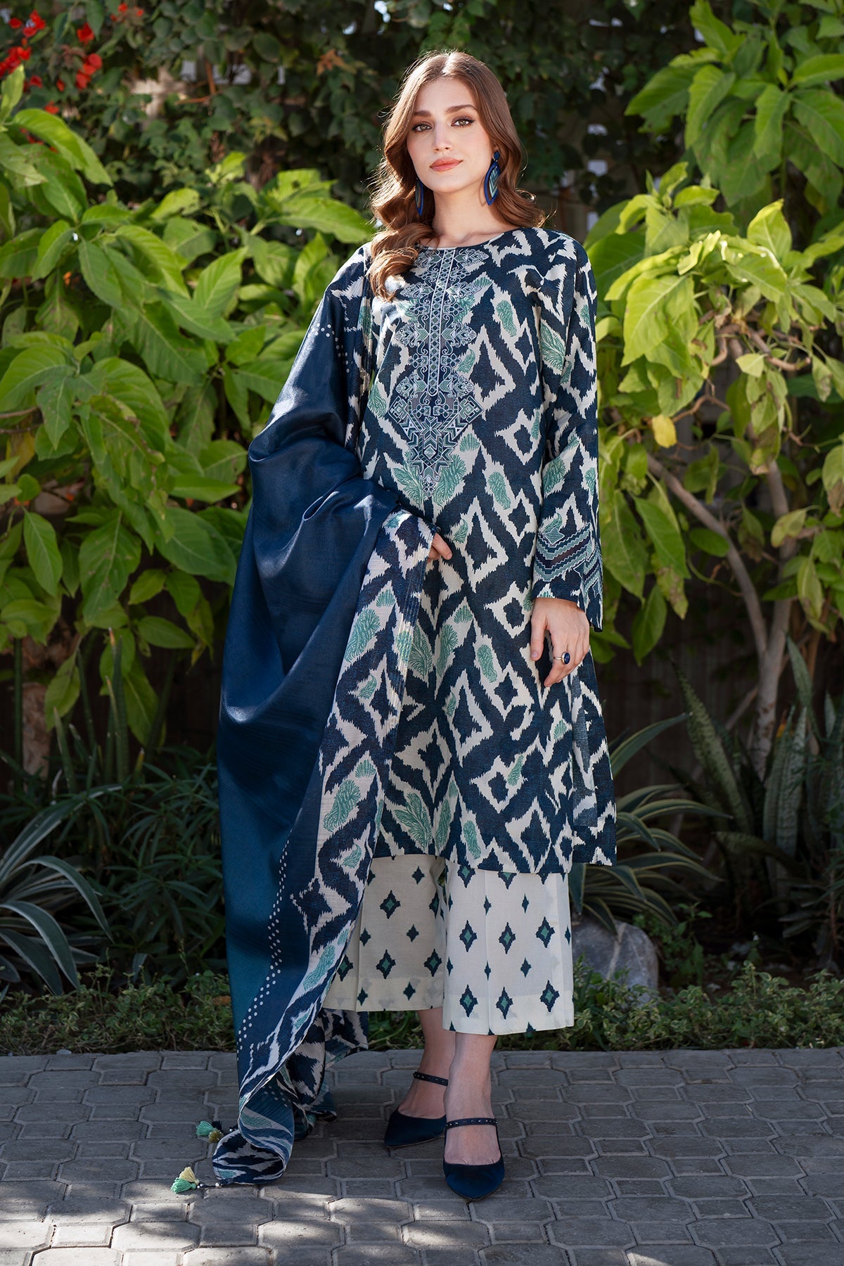 Baroque | Embroidered Lawn | SF-4069