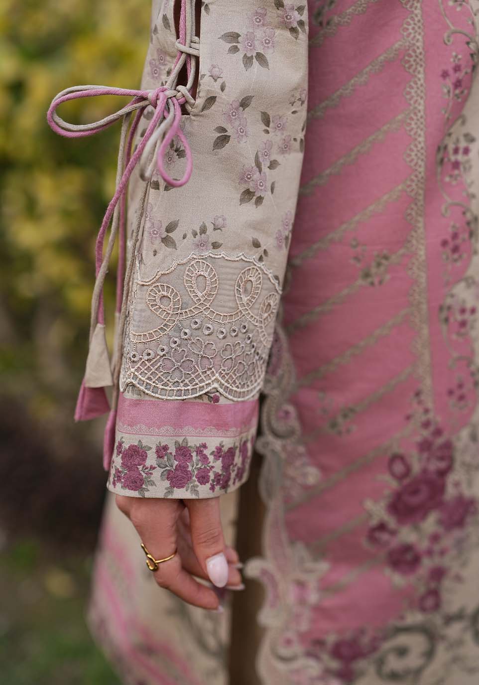 Zarqash | Luxe Lawn 26 | ZQL004