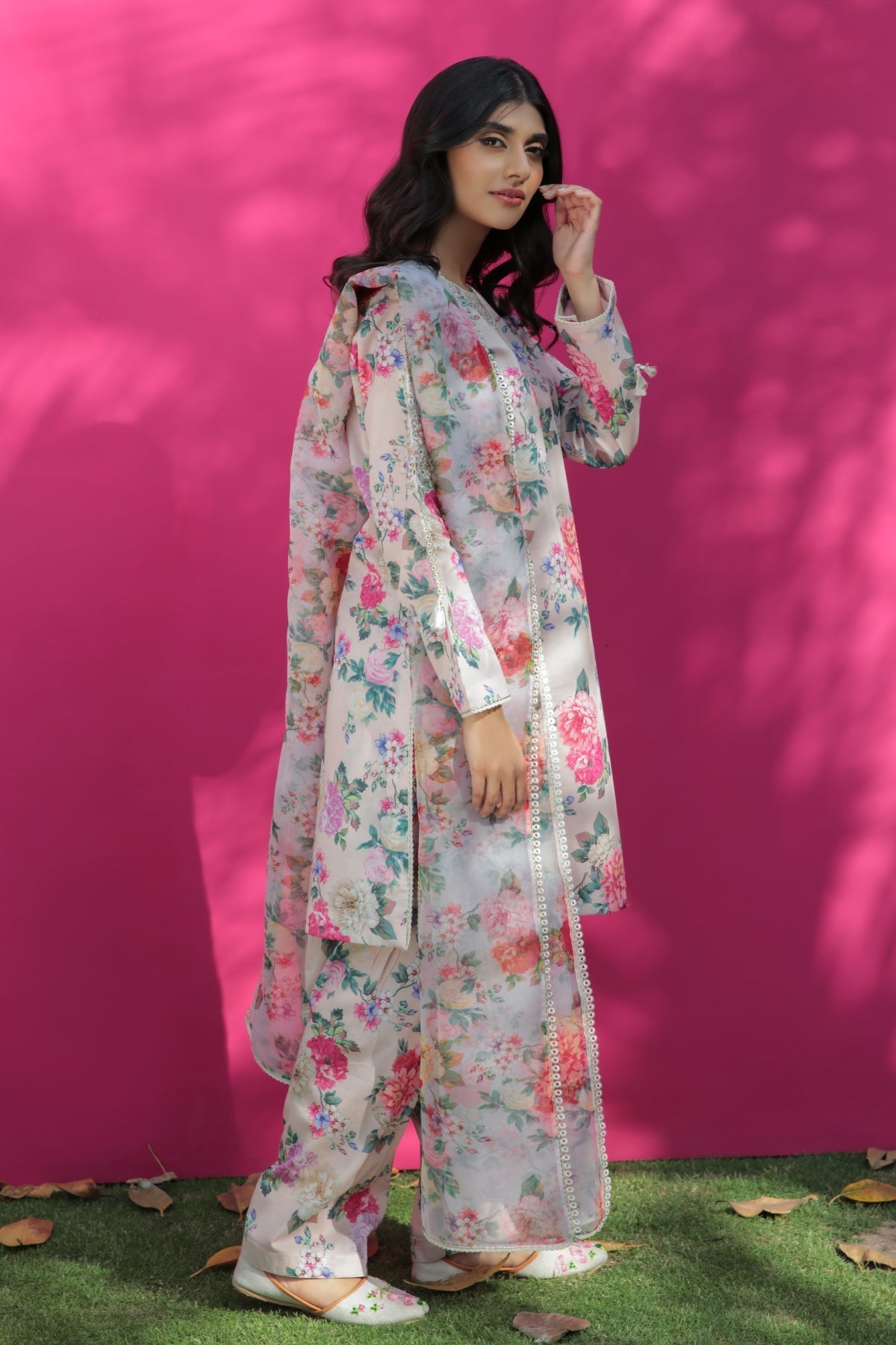 Baroque | Embroidered Lawn | SF-191
