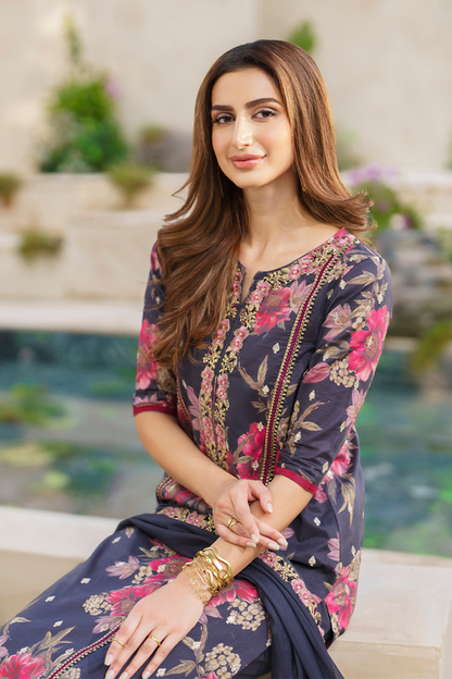 Iznik | Exclusive Lawn | SFL-12 EMBROIDERED LAWN