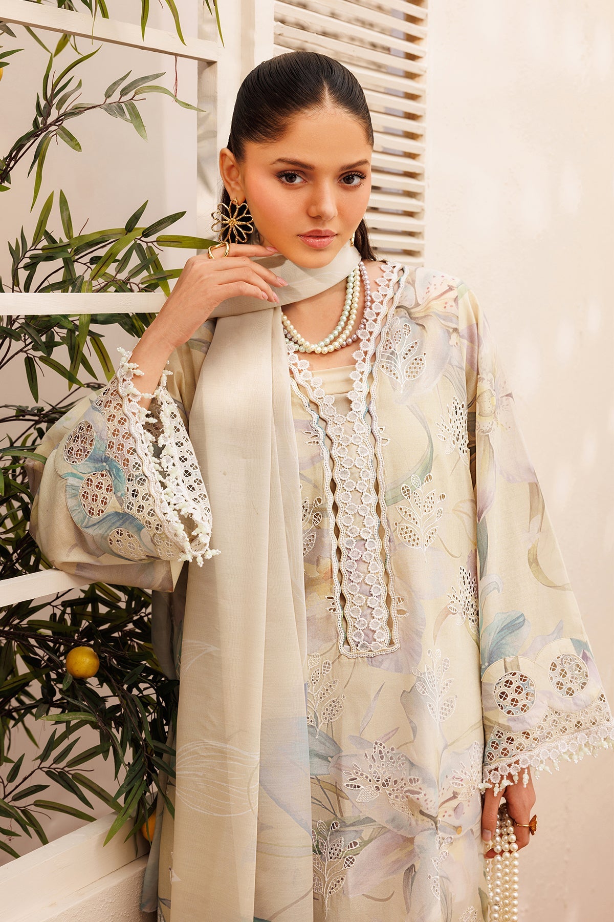 Baroque | Embroidered Lawn | SF-4396