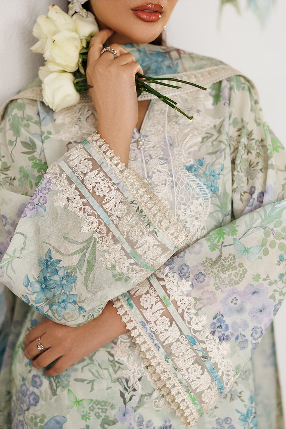 Baroque | Embroidered Lawn | SF-4417