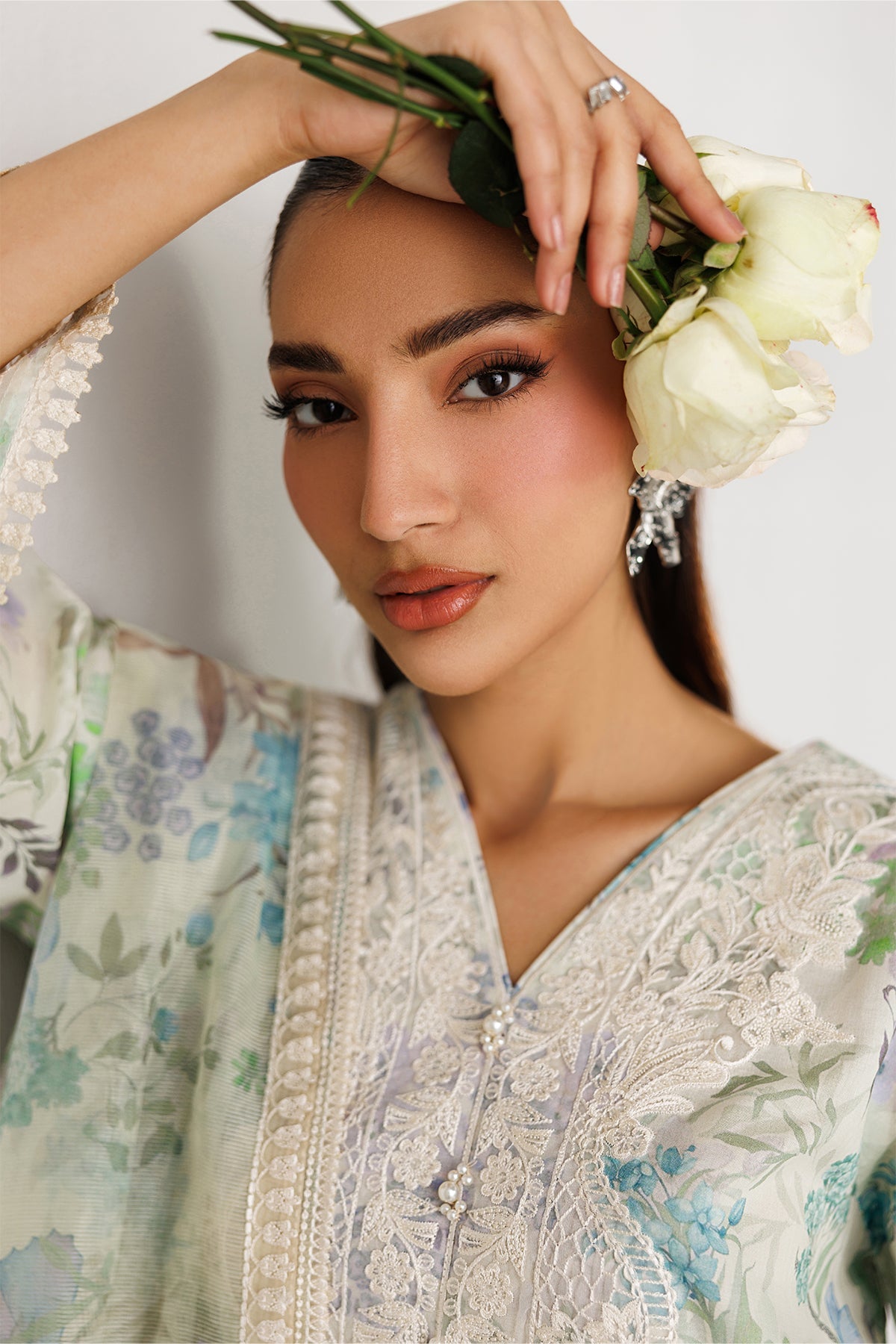 Baroque | Embroidered Lawn | SF-4417