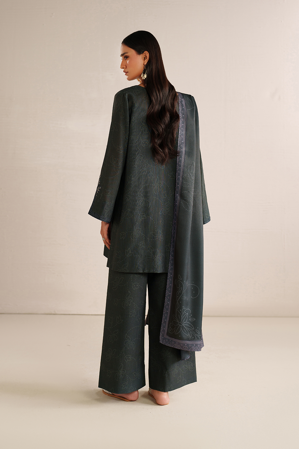 Iznik | Winter Chapter 25 | UE-572 Printed Khaddar