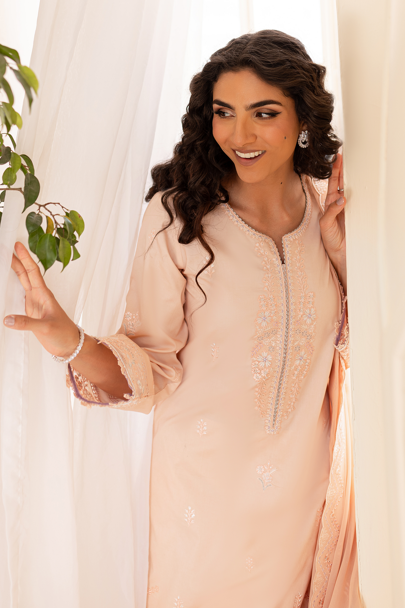 Seran | Nayab Eid Lawn | IZZA