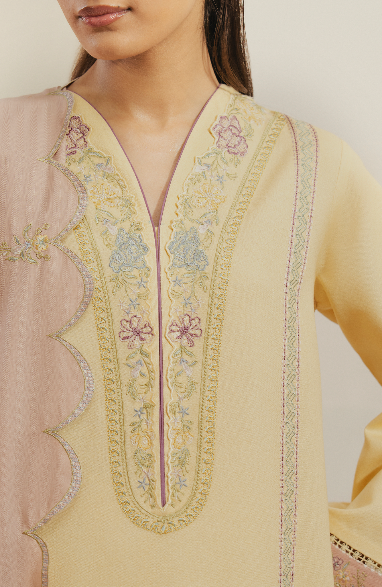 Seran | Winter Embroidered 25 | Meliora