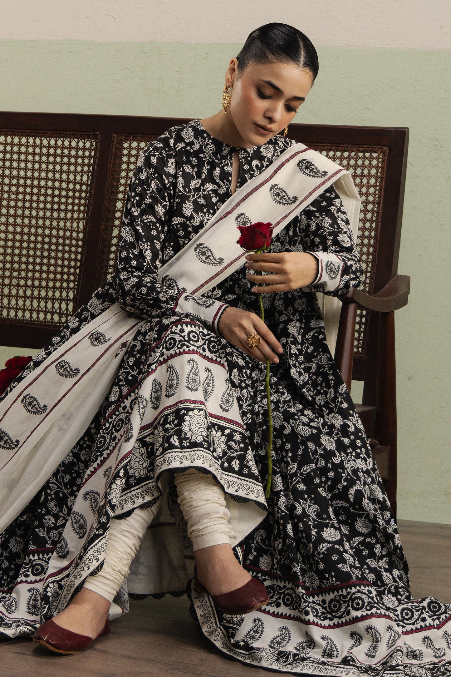Zara Shahjahan | Eid Pret 2026 | Roshni