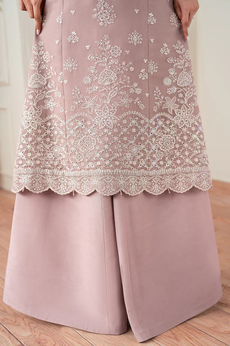 Farasha | Essence formals 25 | Powder Bloom