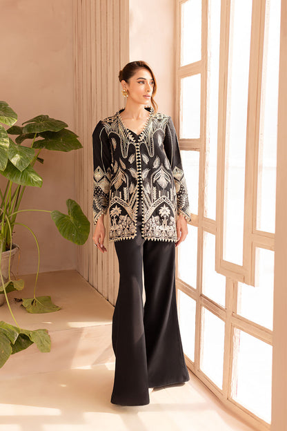 Vanya | Veranda Fromals |  VR-01