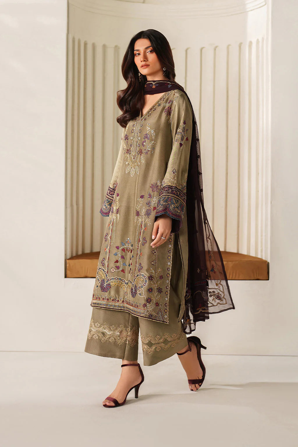 Iznik | Festive Formals | UE-614 Embroidered Ramen Silk