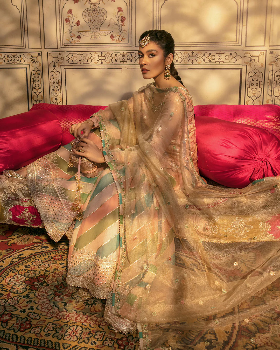 Faiza Saqlain | Amirah | Ravza