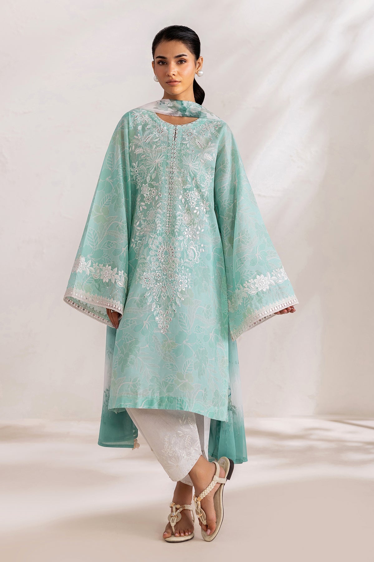 Baroque | Embroidered Lawn | SF-4451