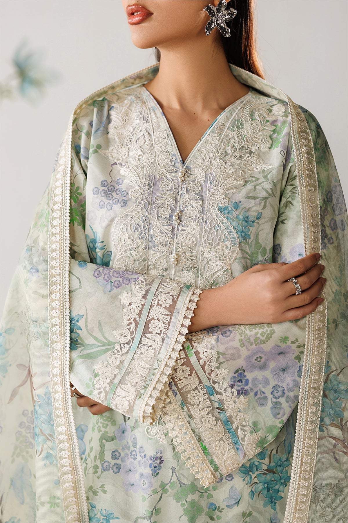 Baroque | Embroidered Lawn | SF-4417
