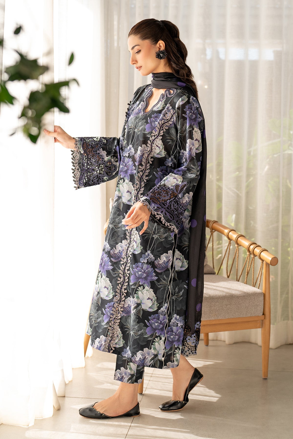 Baroque | Embroidered Lawn | SF-4093