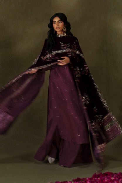 Iznik | Velvet 25 | IV-68 Embroidered Velvet