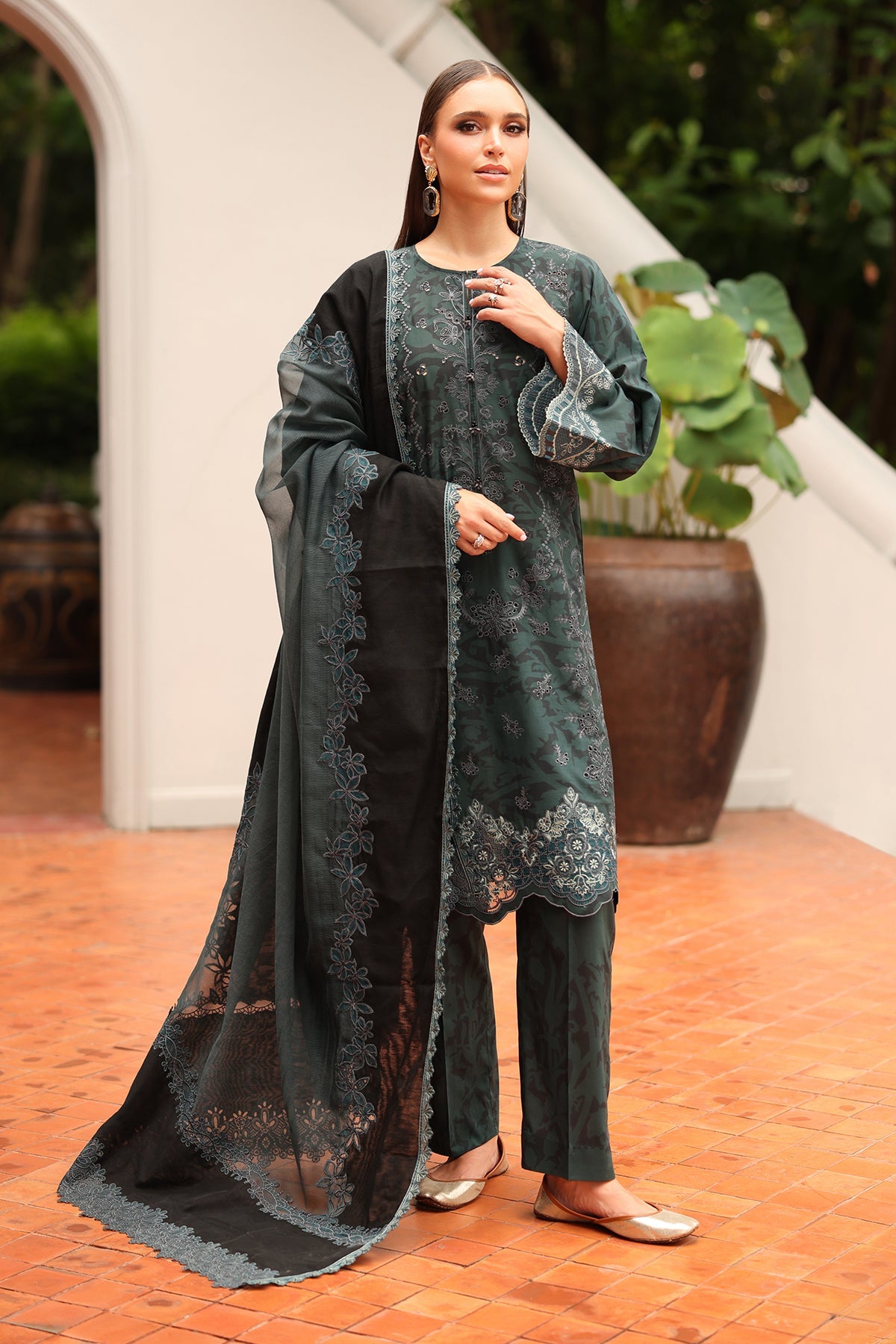 Baroque | Embroidered Lawn | SF-4253