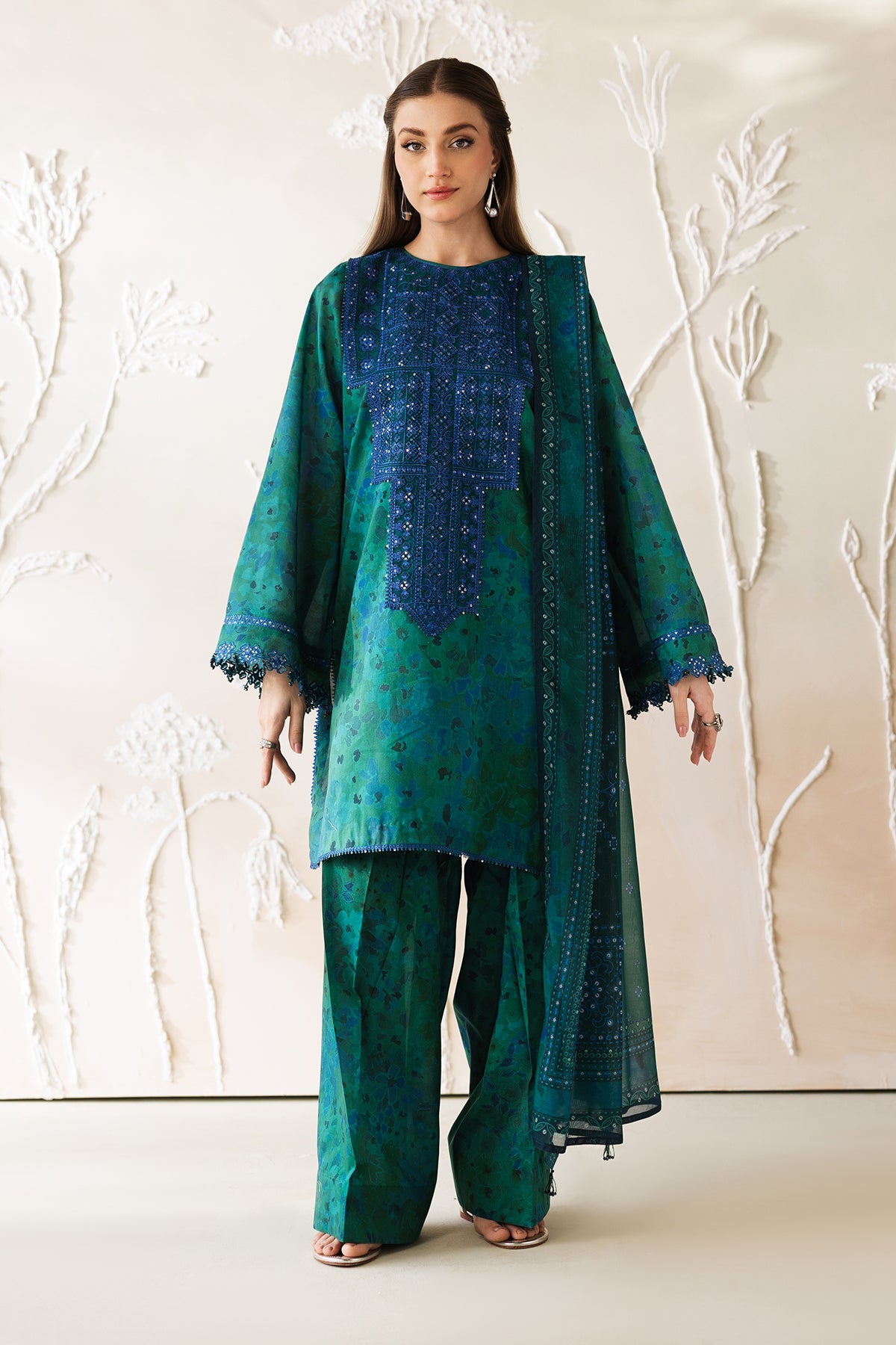 Baroque | Embroidered Lawn | SF-4426