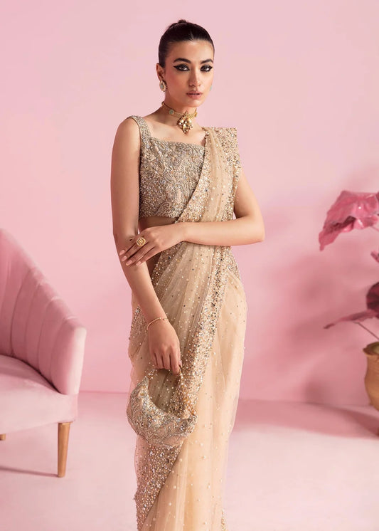 Kanwal Malik | Tesoro Collection | SAKURA