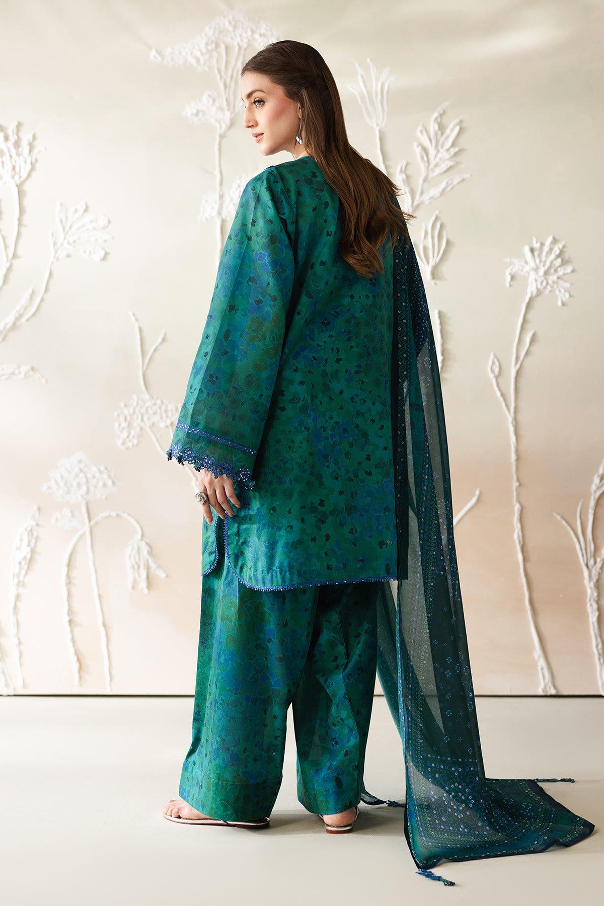 Baroque | Embroidered Lawn | SF-4426