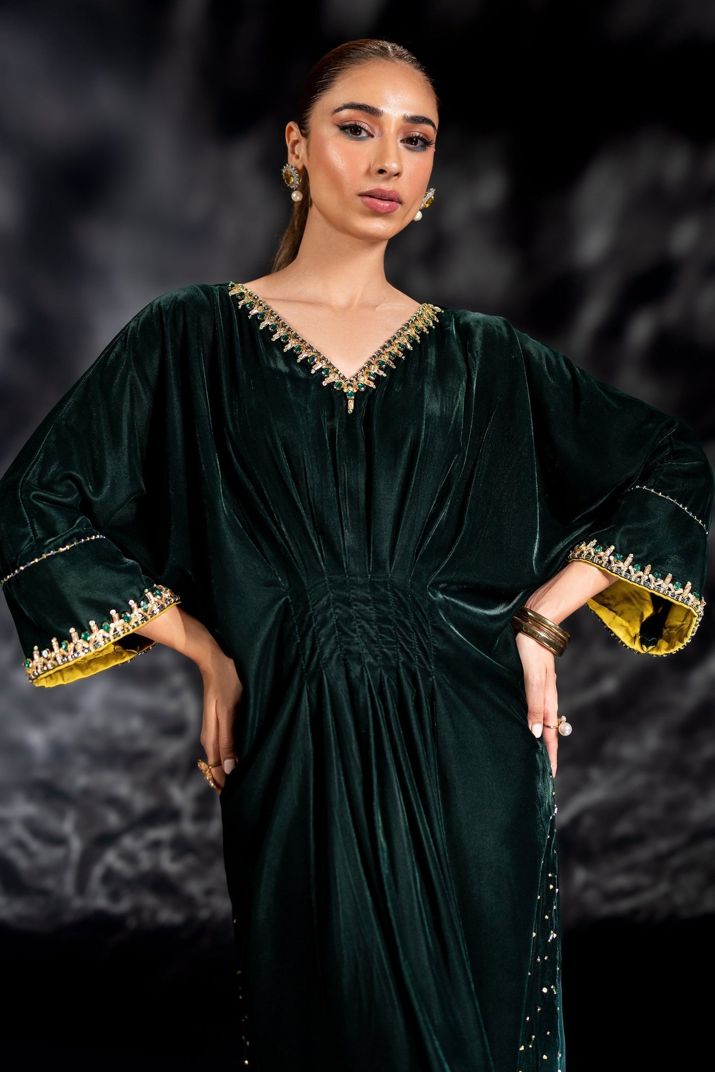 Naqshi | Makhmal 24 | VINNIE - House Of Anaya