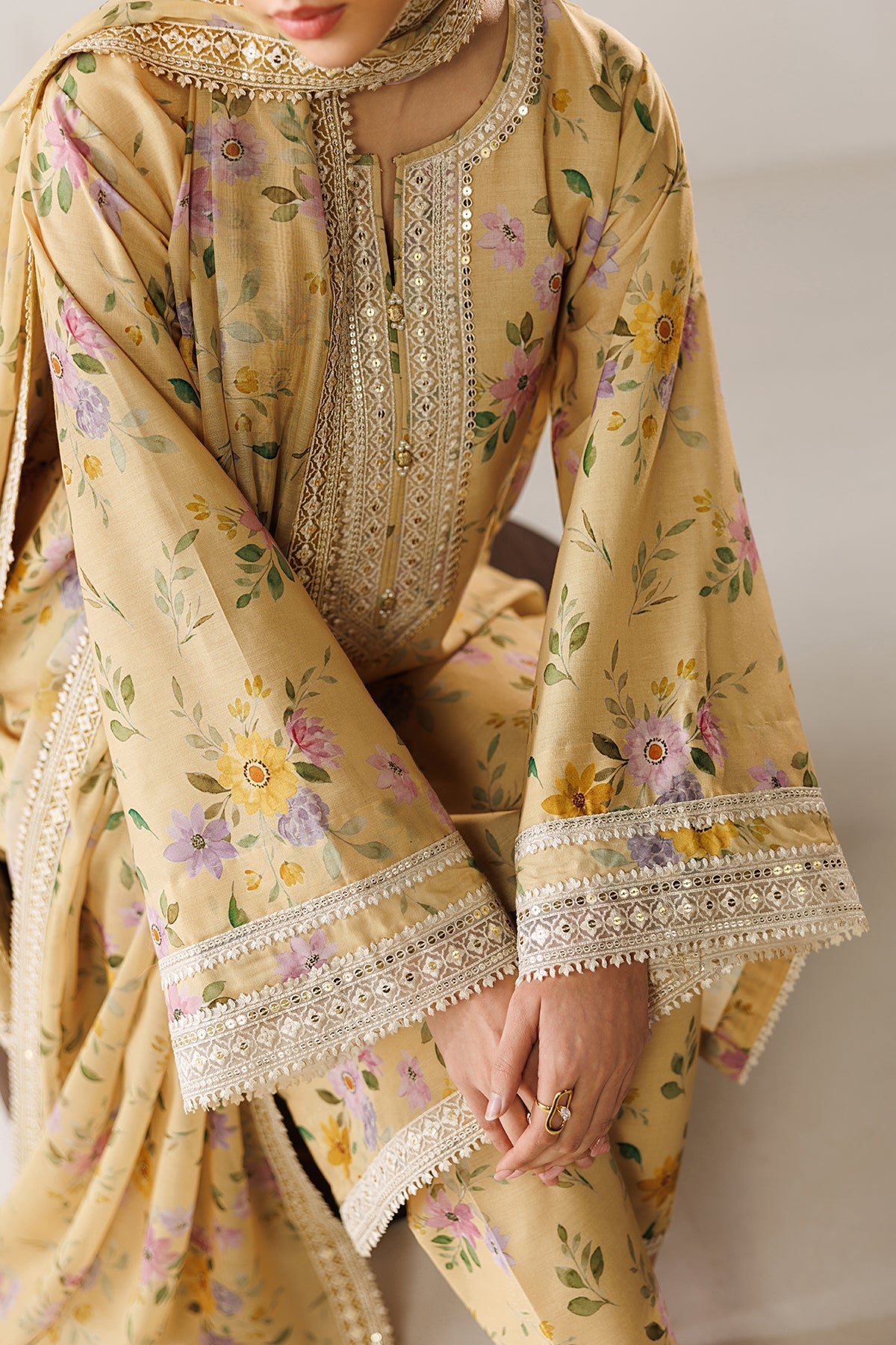 Baroque | Embroidered Lawn | SF-4416