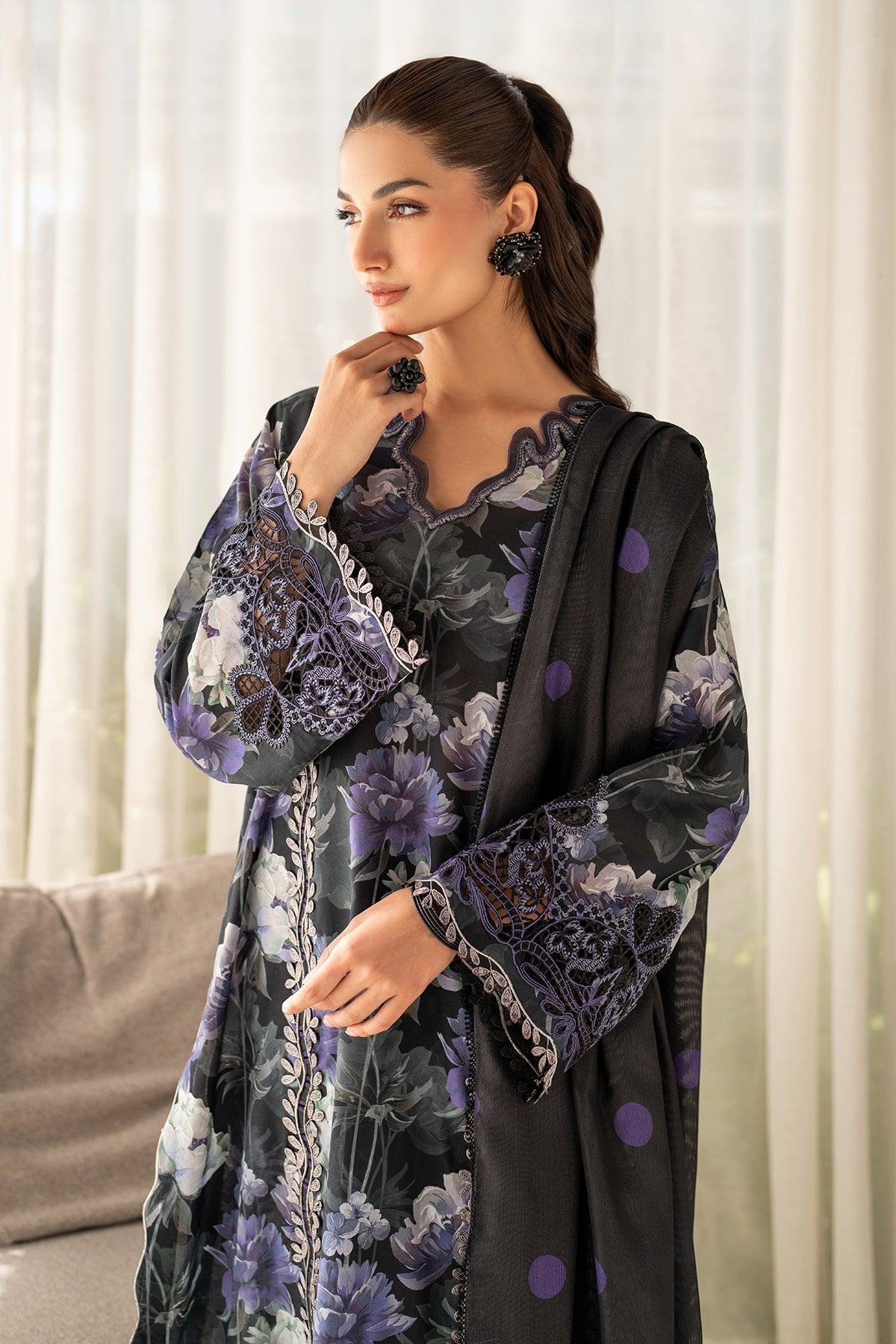 Baroque | Embroidered Lawn | SF-4093