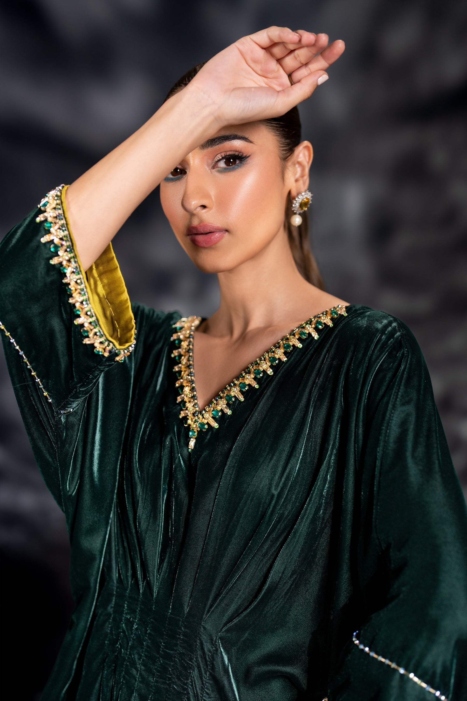 Naqshi | Makhmal 24 | VINNIE - House Of Anaya