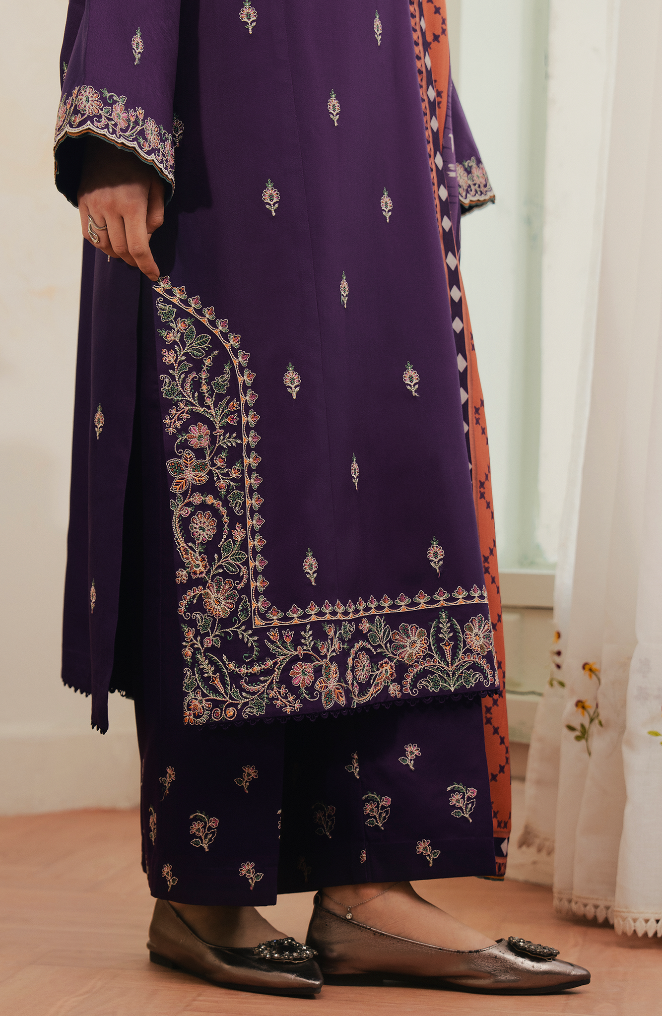 Seran | Winter Embroidered 25 | Aurese