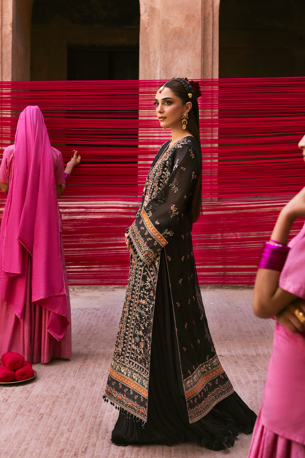 Emaan Adeel I The Empress Wedding Formals I NOCTELLE