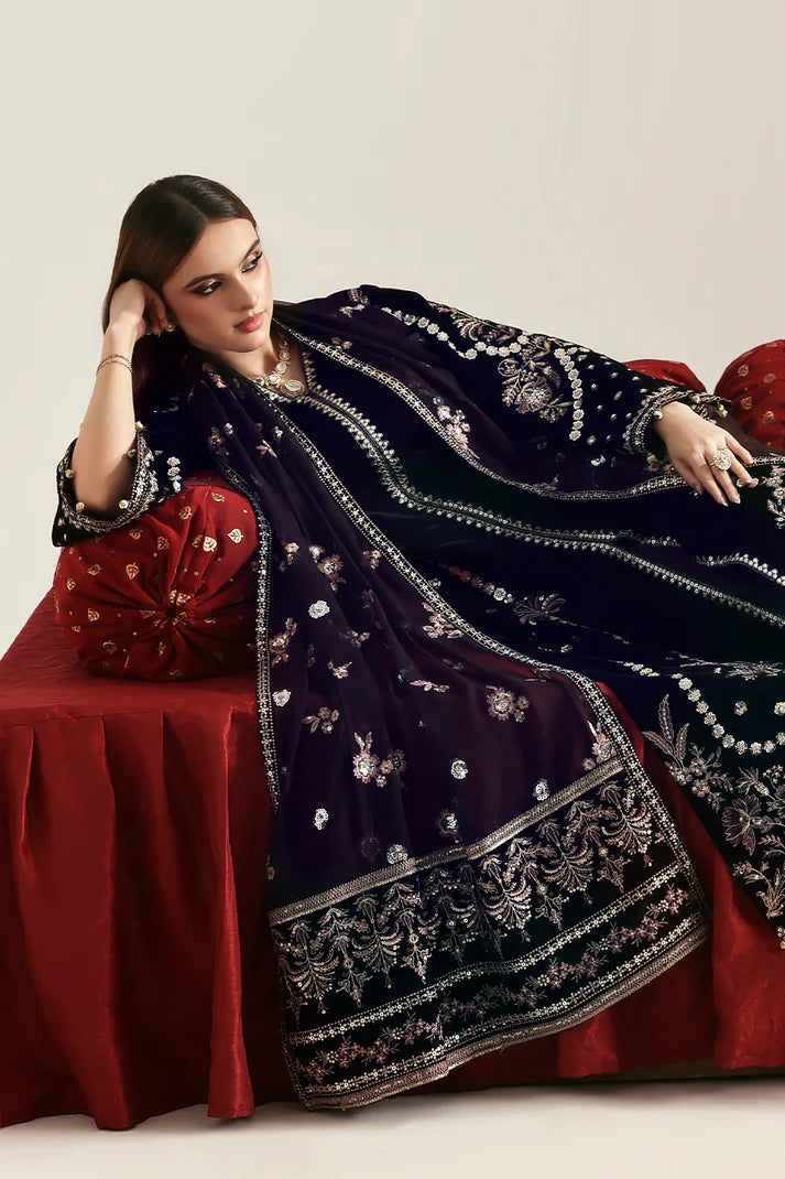 Emaan Adeel | Zarposh Velvet Collection | DILNAR
