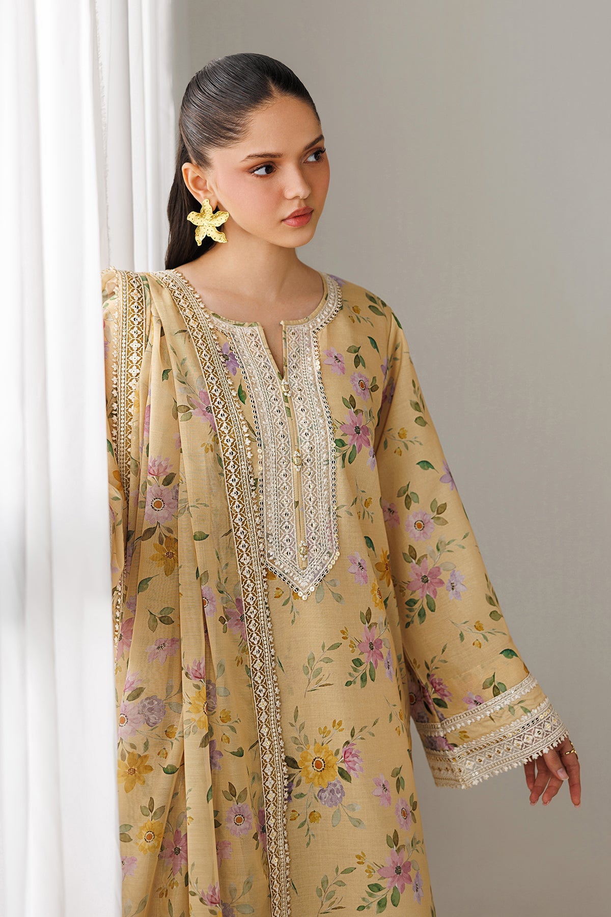 Baroque | Embroidered Lawn | SF-4416