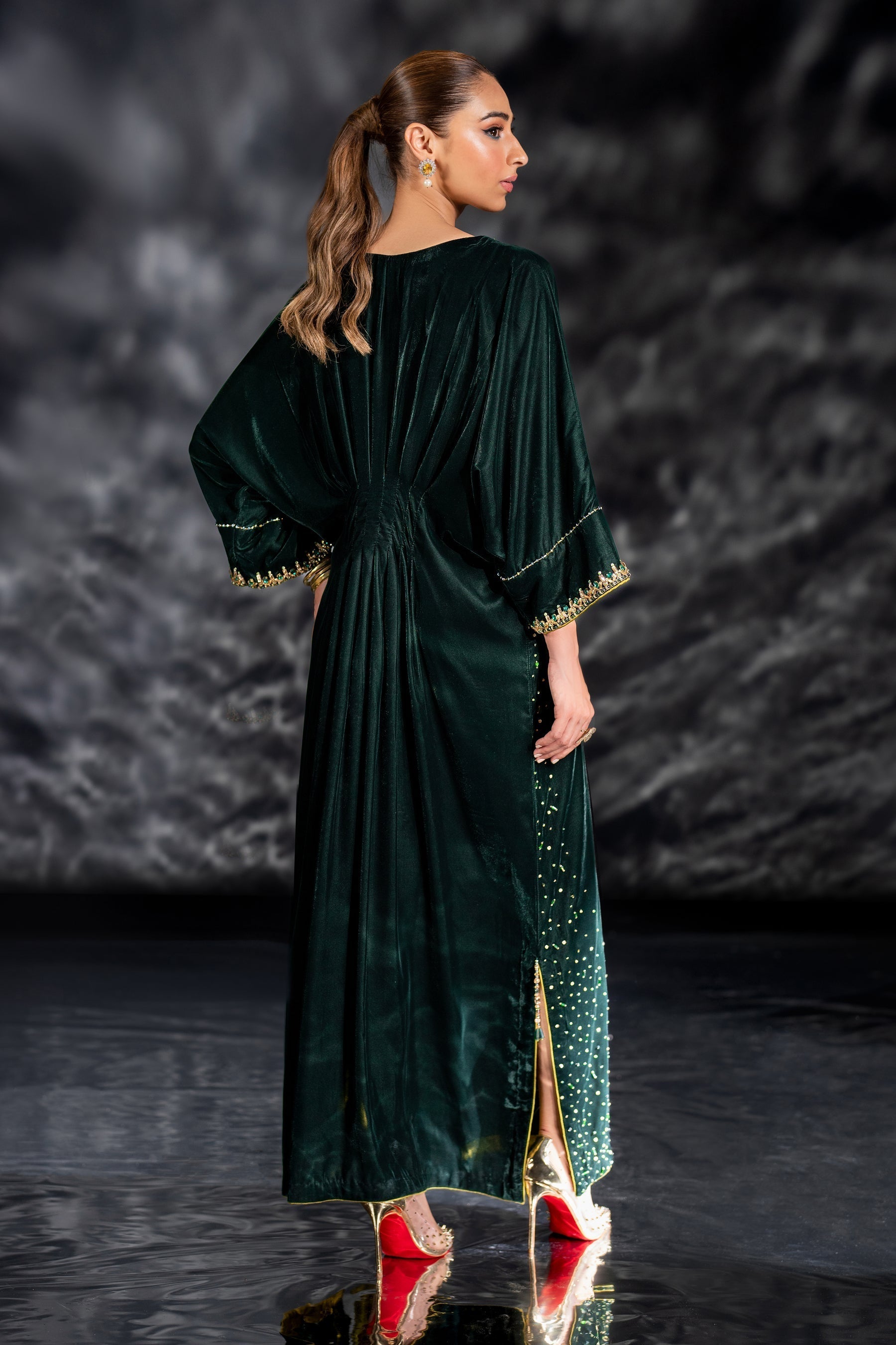 Naqshi | Makhmal 24 | VINNIE - House Of Anaya