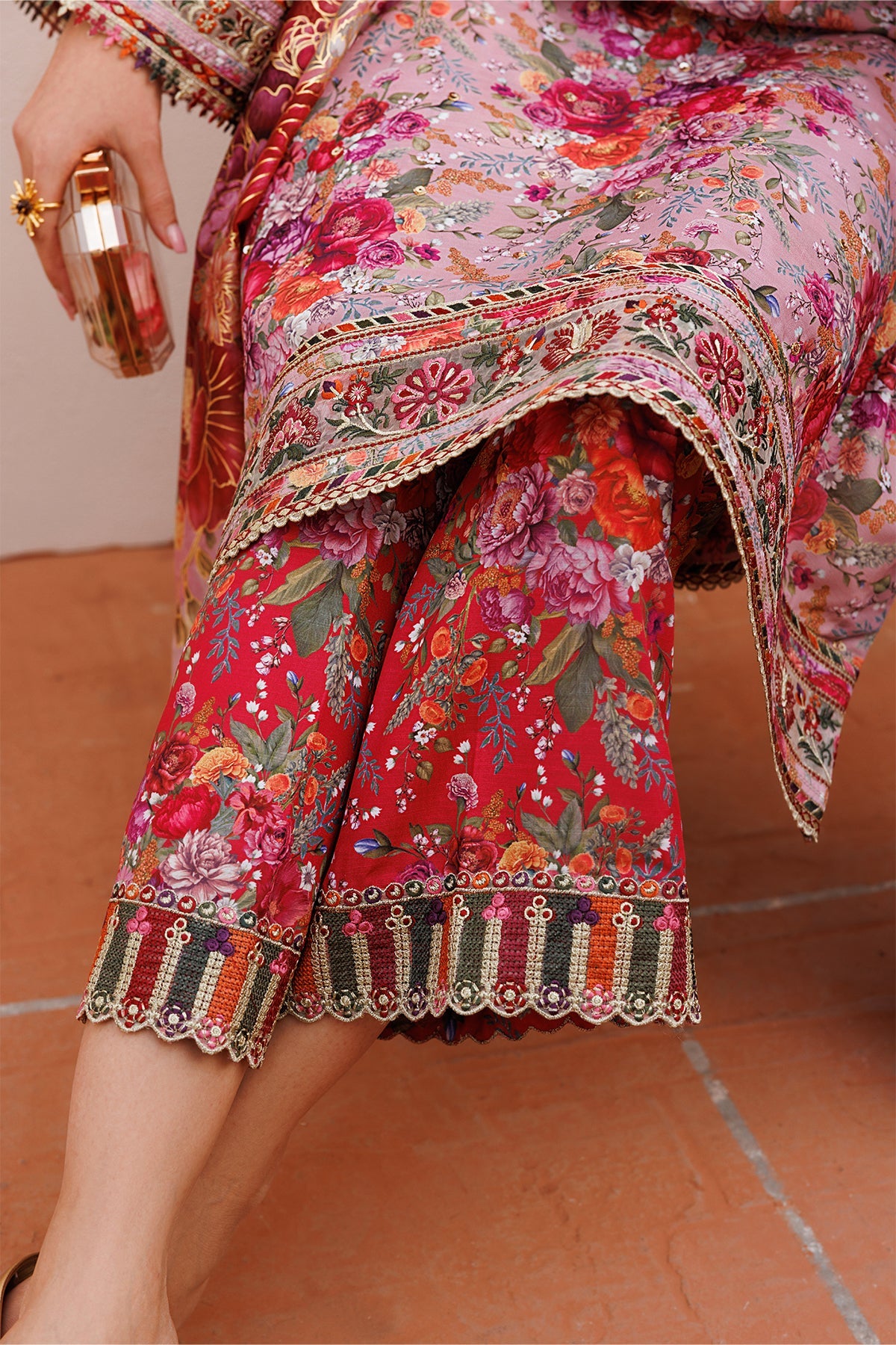 Baroque | Embroidered Lawn | SF-4398