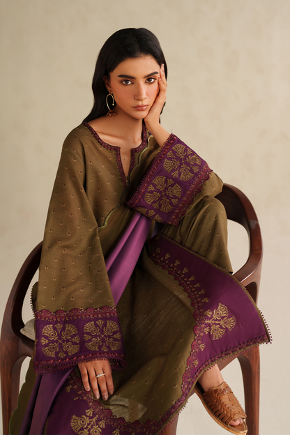 Iznik | Winter Chapter 25 | UE-573 Printed Khaddar