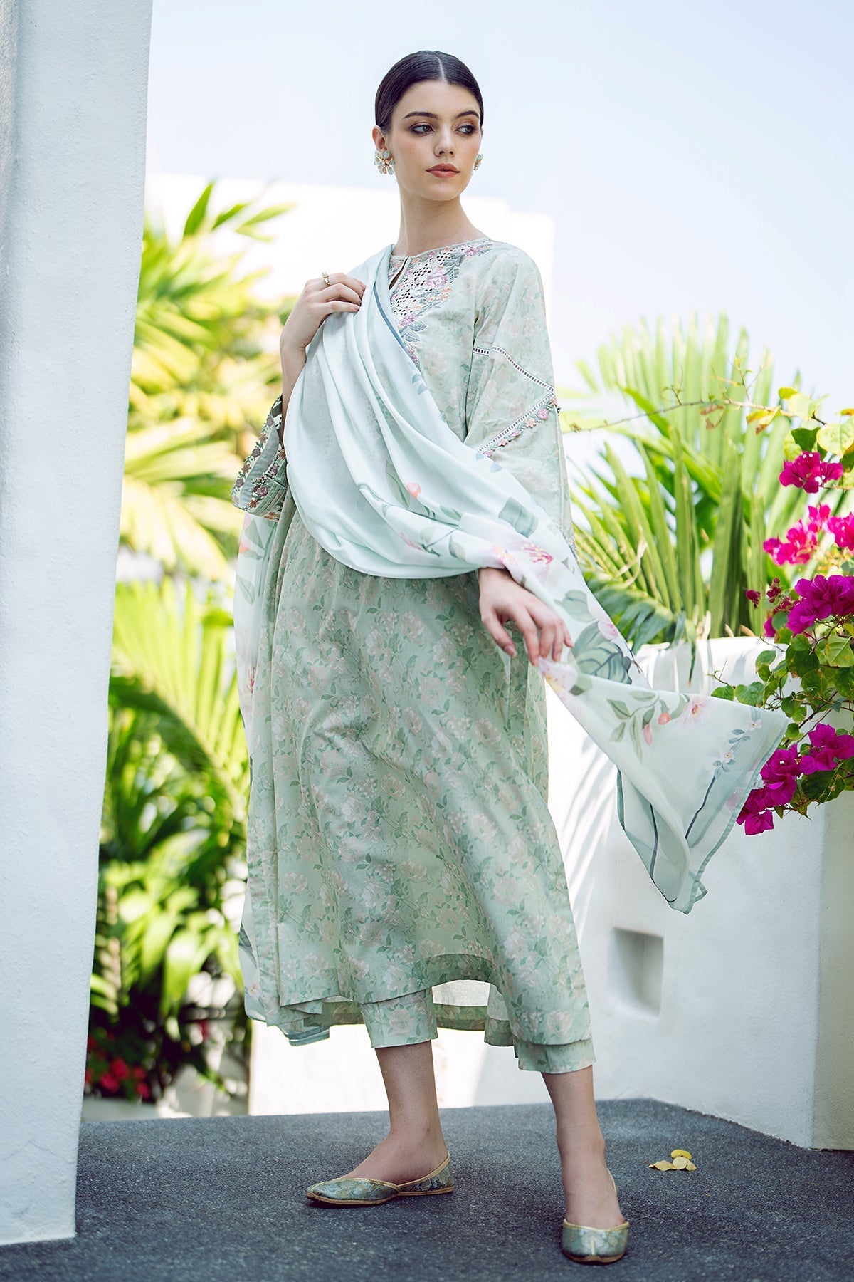 Baroque | Embroidered Lawn | SF-550