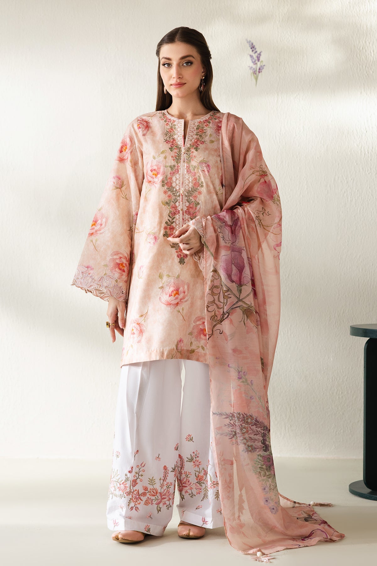 Baroque | Embroidered Lawn | SF-4427