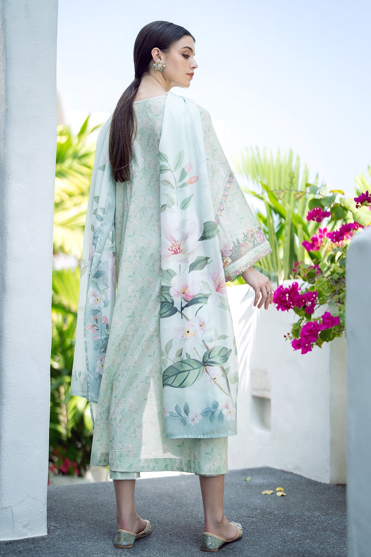 Baroque | Embroidered Lawn | SF-550
