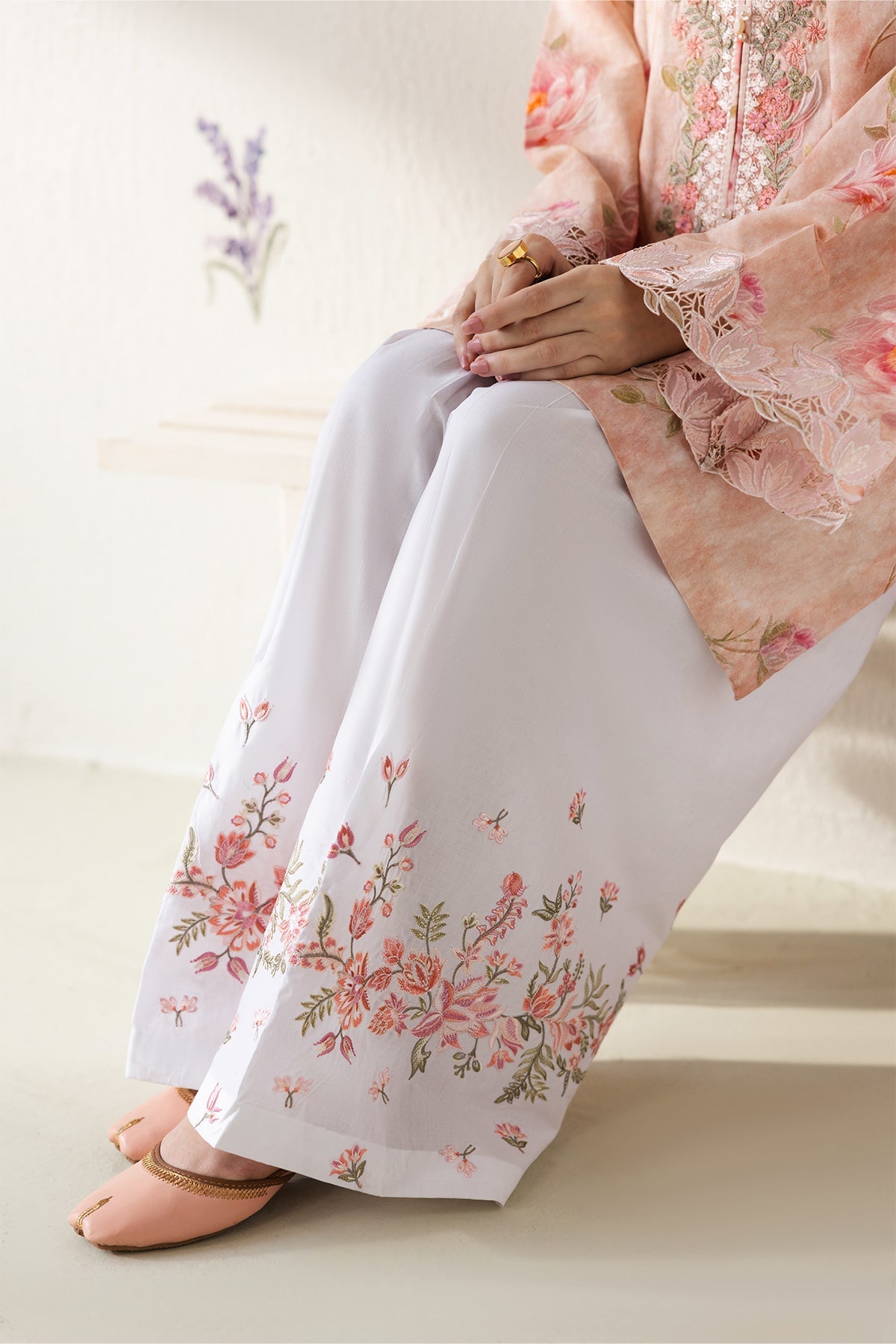 Baroque | Embroidered Lawn | SF-4427