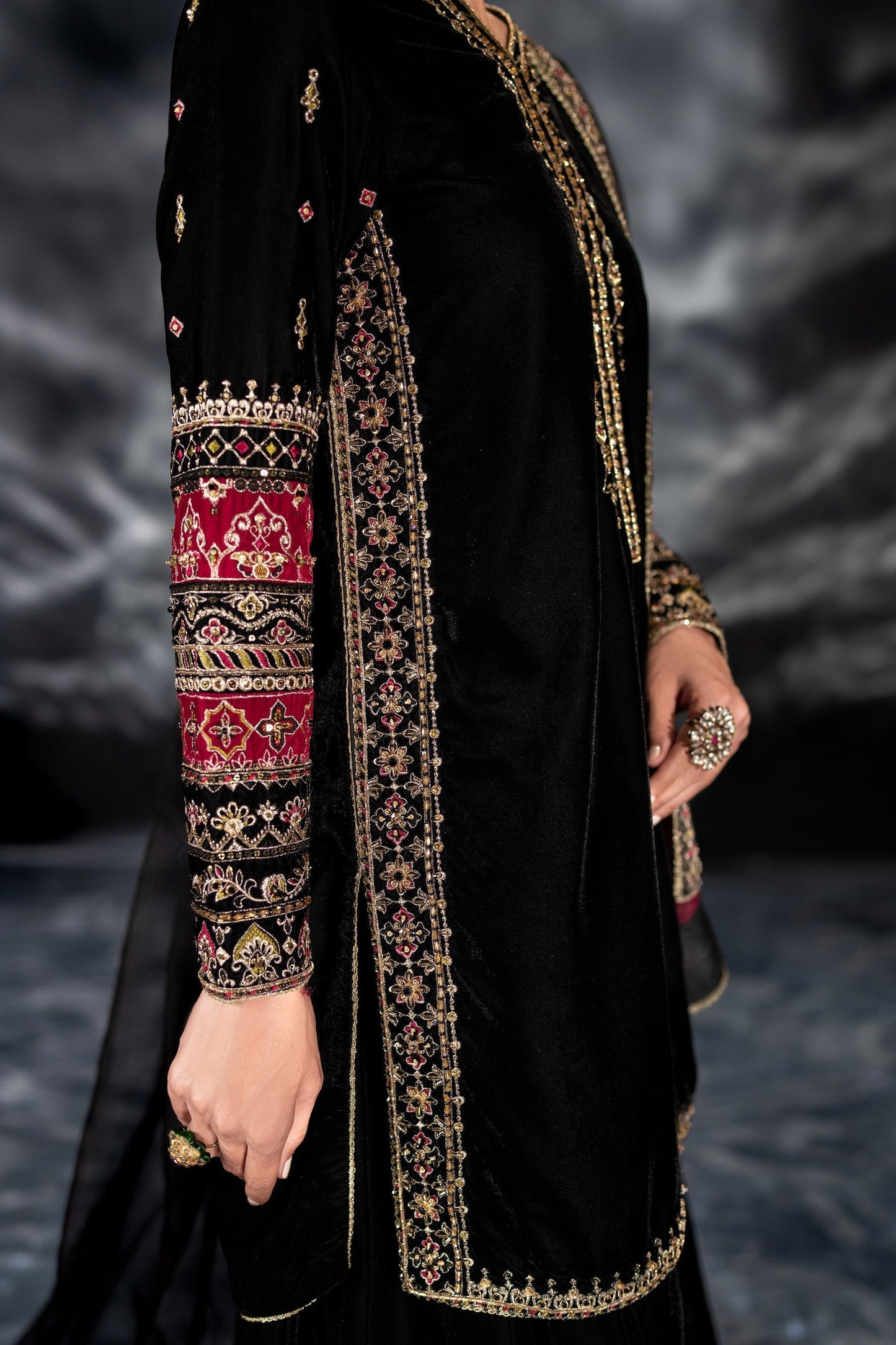 Naqshi | Makhmal 24 | ADHAN - House Of Anaya