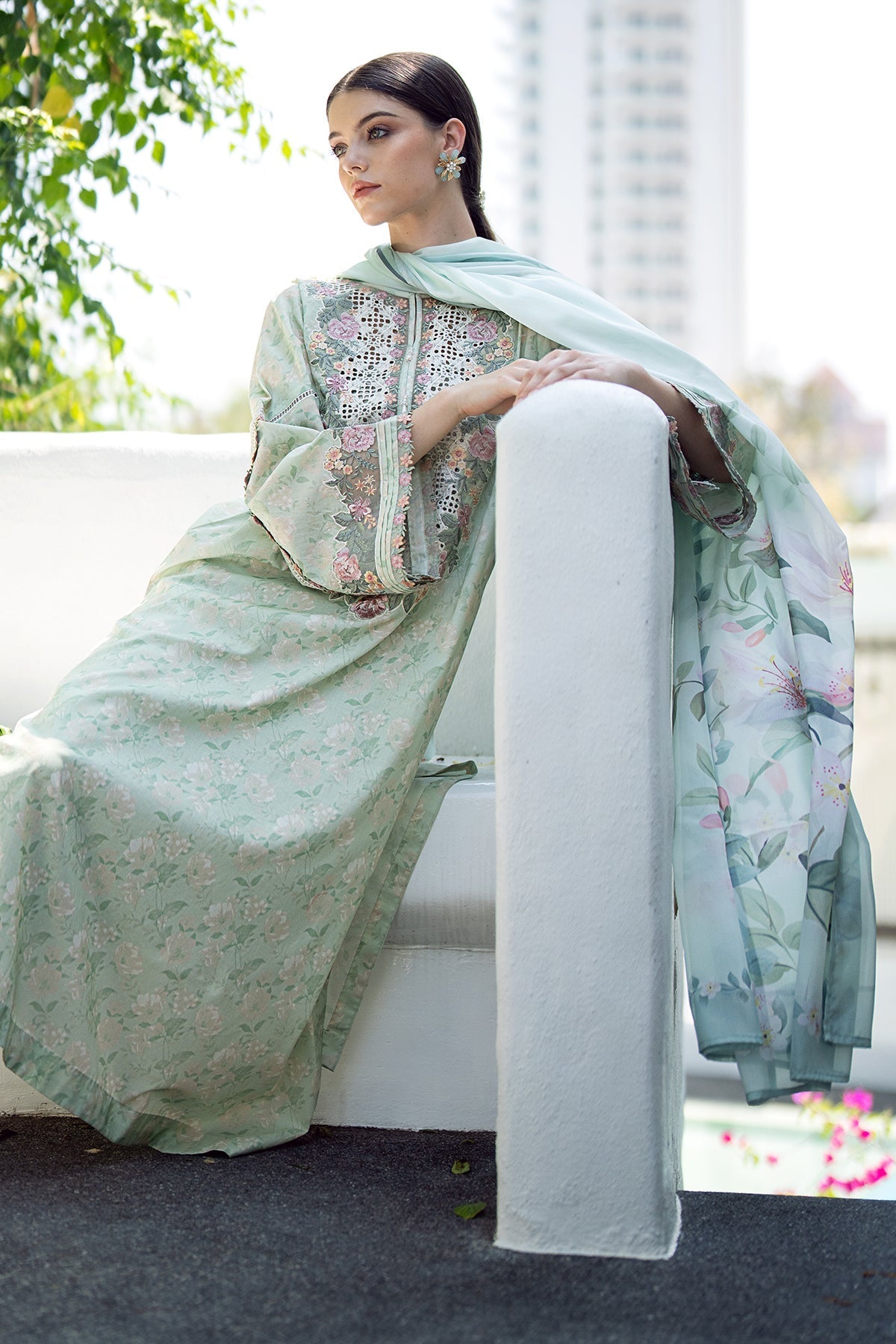 Baroque | Embroidered Lawn | SF-550