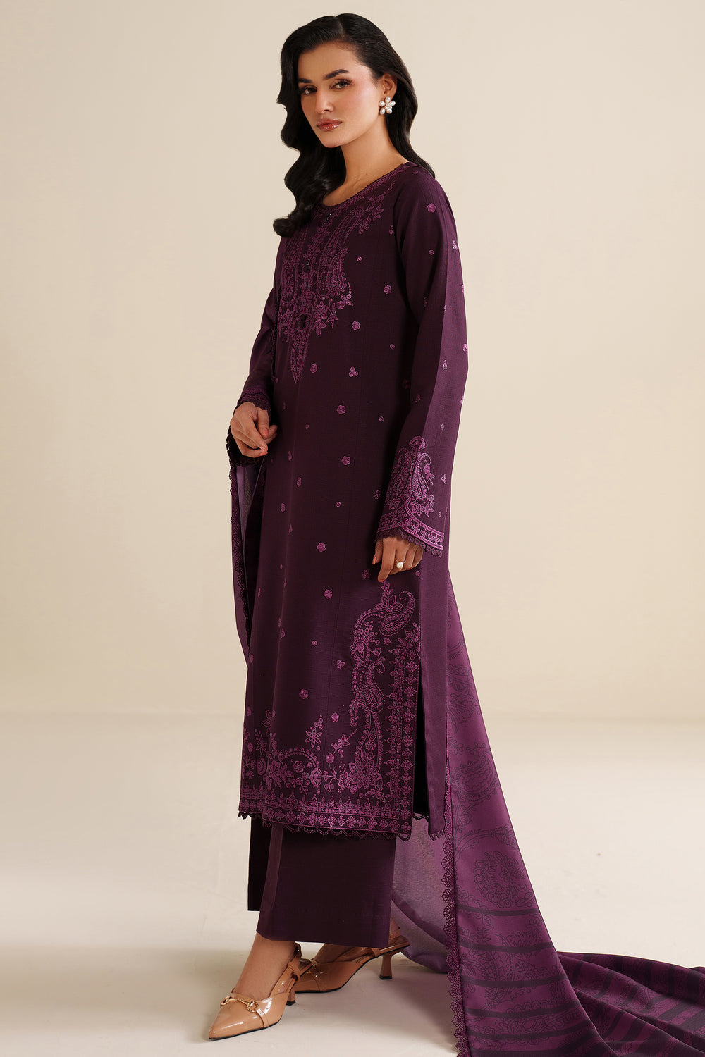 Farasha | Winter Spell 25 | Violett