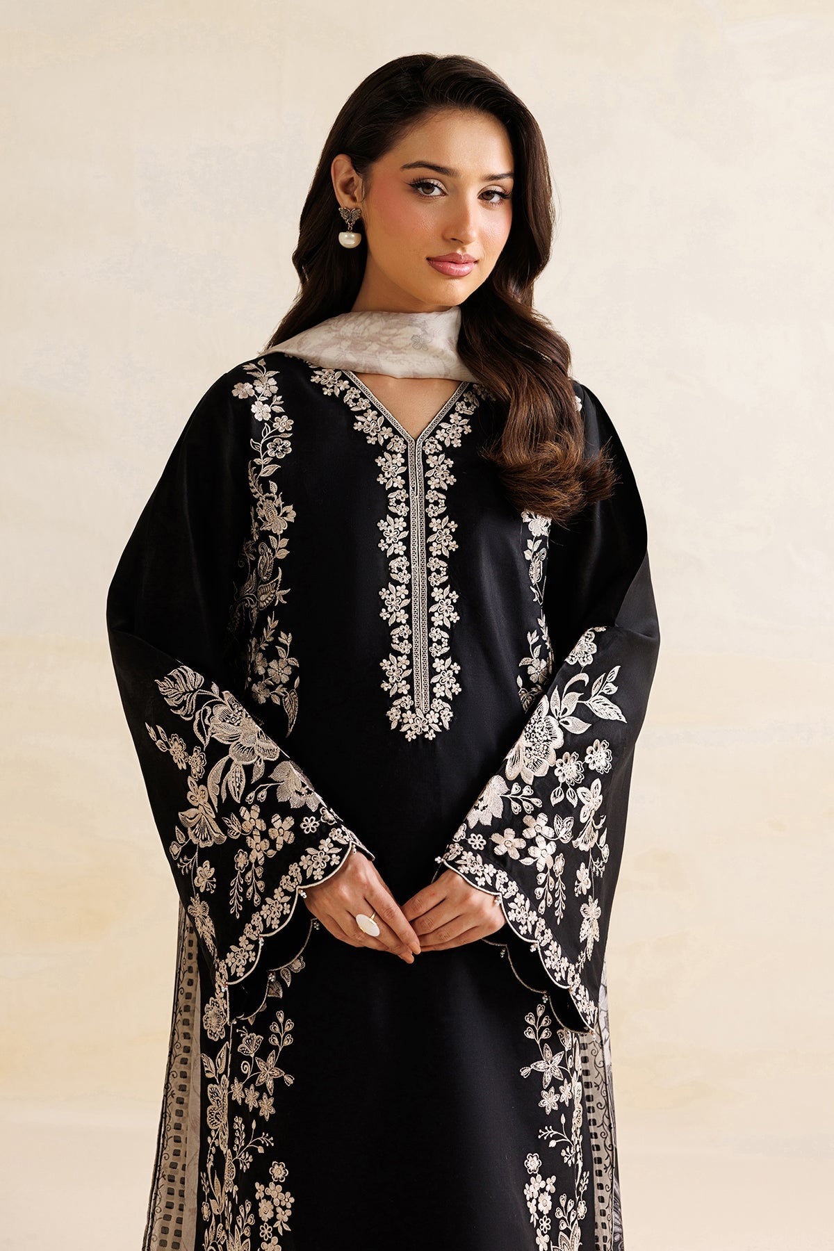 Baroque | Embroidered Lawn | SF-4471