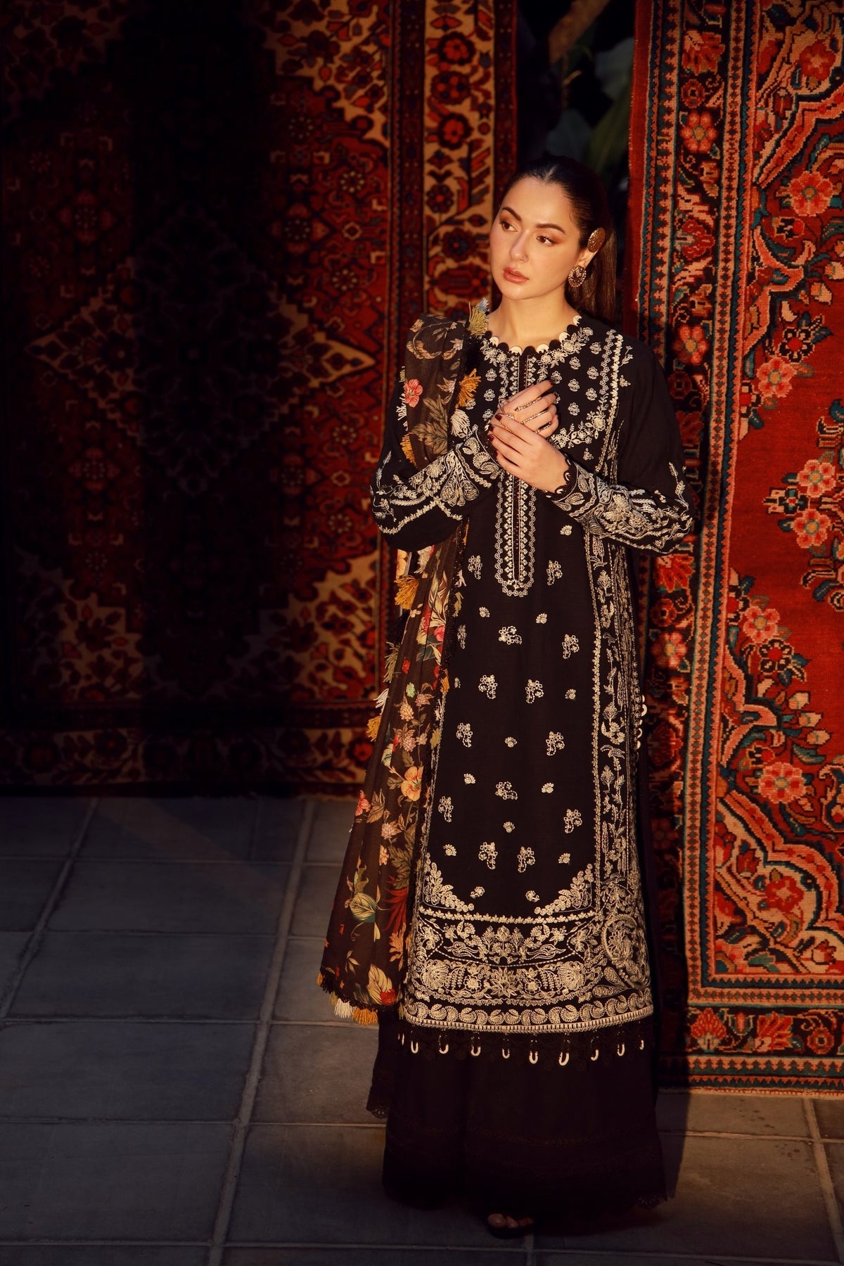 Maryam Hussain | Winter Shawl 25 | Mausam