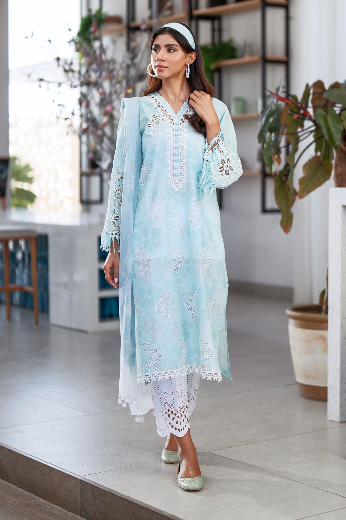 Baroque | Embroidered Lawn | SF-4074
