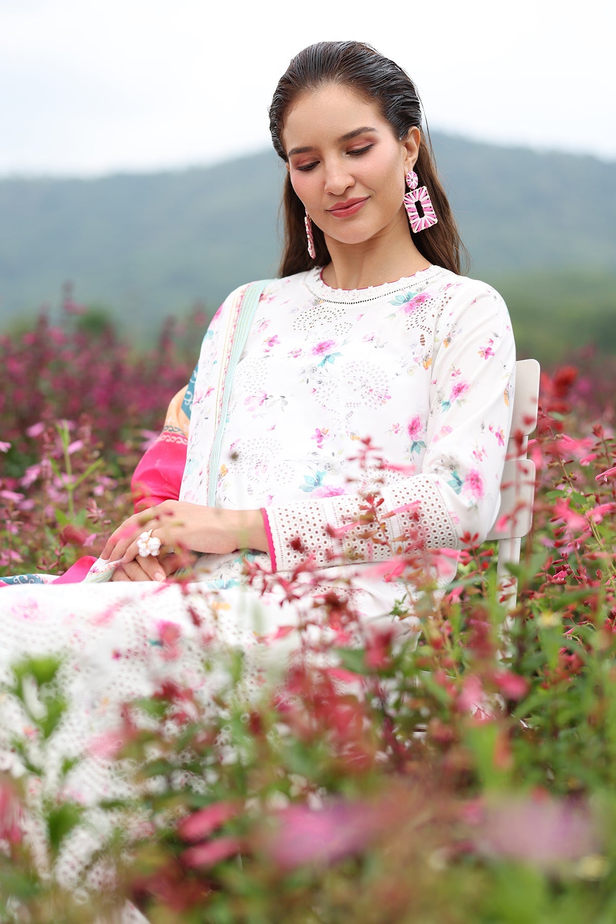 Baroque | Embroidered Lawn | SF-4237
