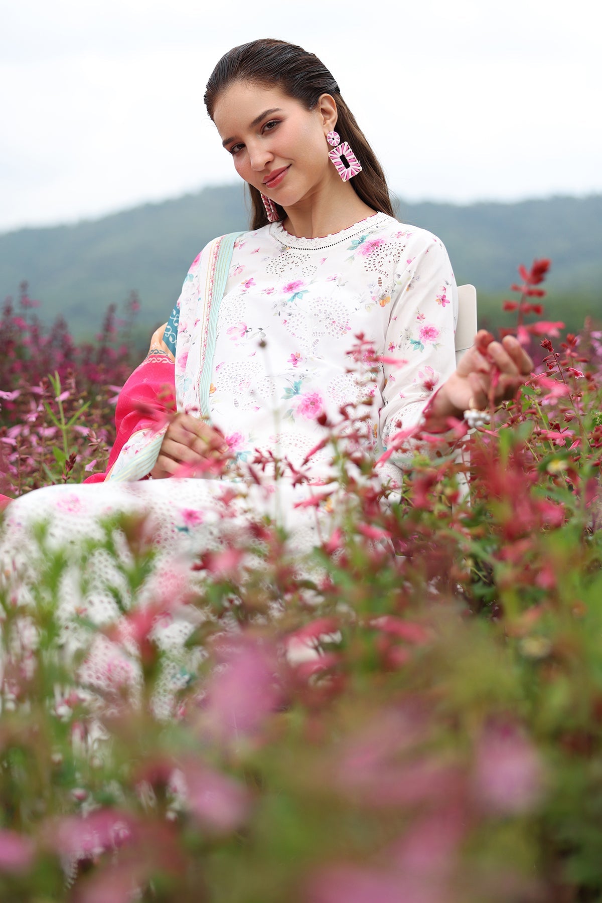 Baroque | Embroidered Lawn | SF-4237